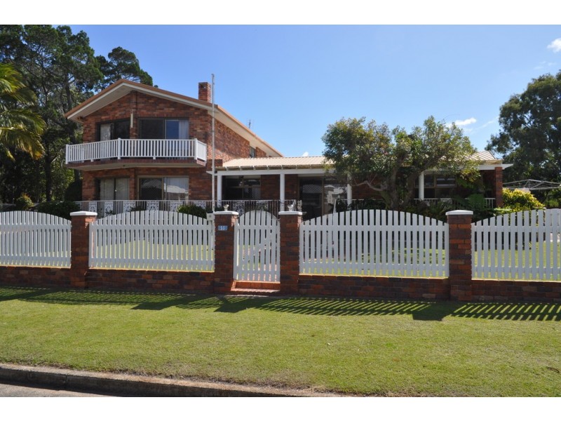 618 Charlton Esplanade, Urangan QLD 4655