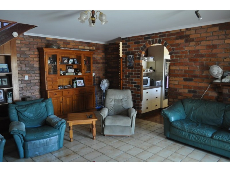 618 Charlton Esplanade, Urangan QLD 4655