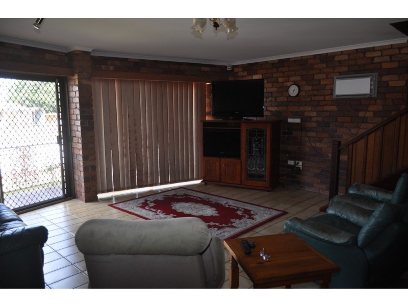 618 Charlton Esplanade, Urangan QLD 4655