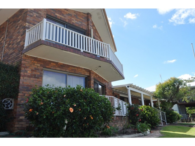 618 Charlton Esplanade, Urangan QLD 4655