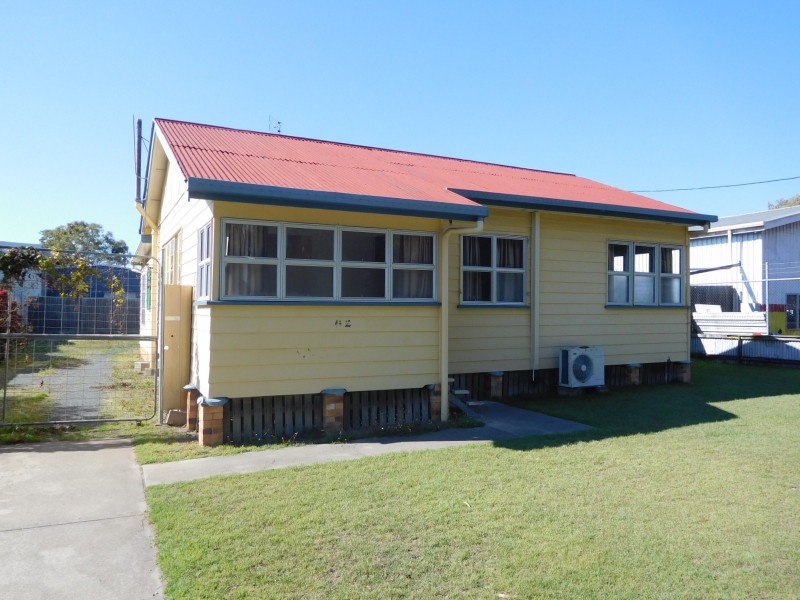 62 Elizabeth Street, Urangan QLD 4655