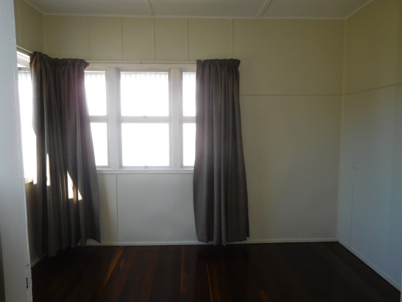 62 Elizabeth Street, Urangan QLD 4655