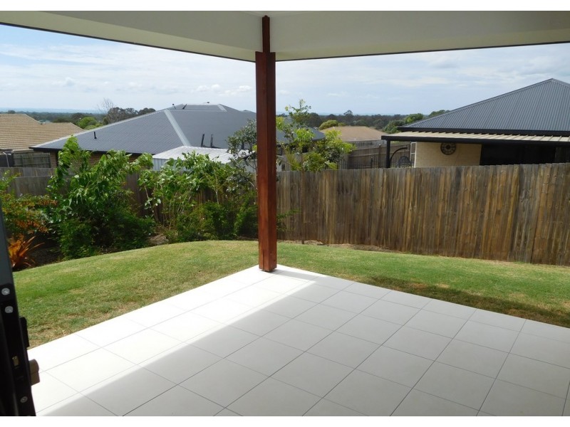 10 Parame Crt, Nikenbah QLD 4655