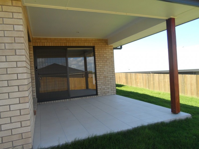 10 Parame Crt, Nikenbah QLD 4655