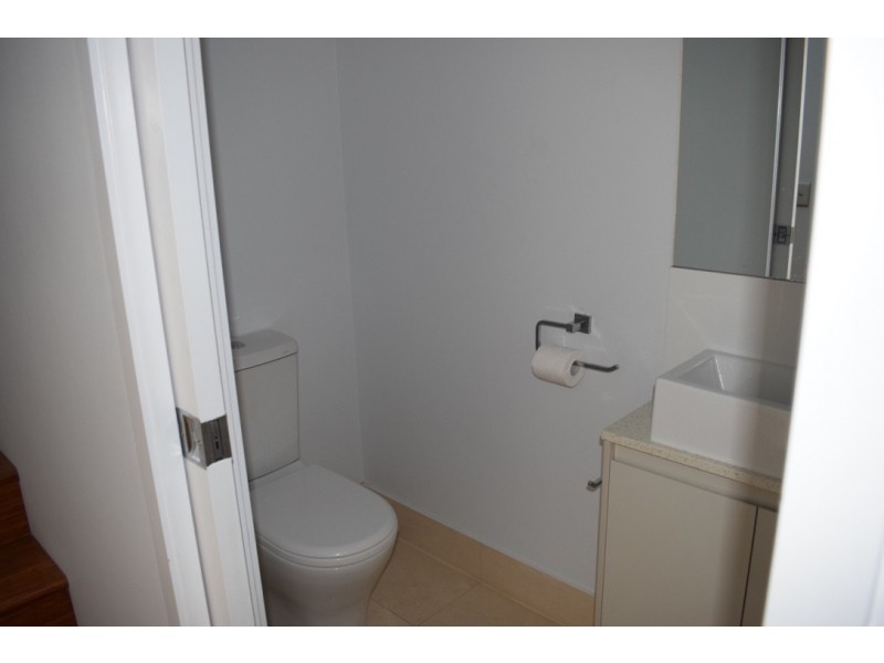 16 Davis Drive, Kawungan QLD 4655