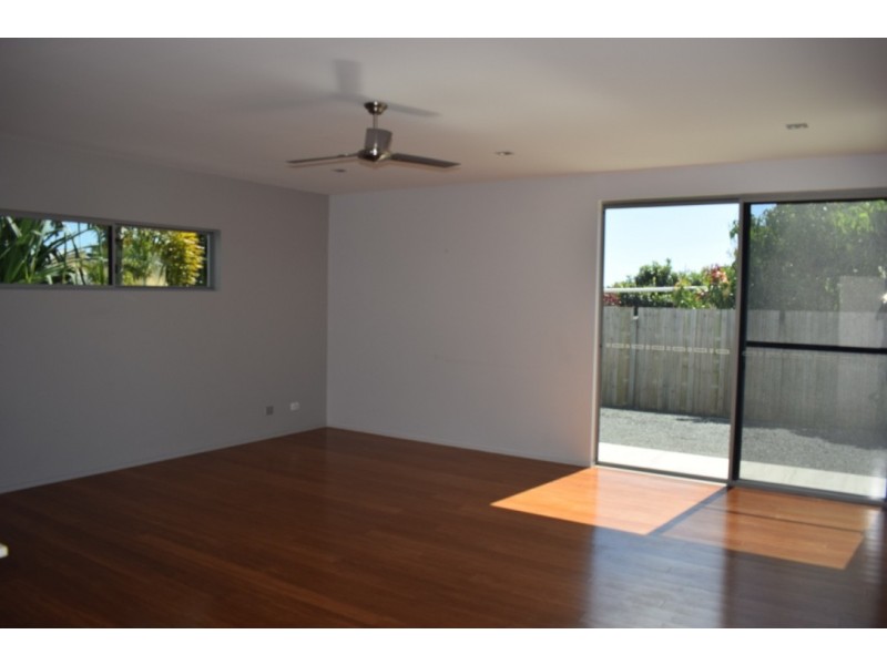 16 Davis Drive, Kawungan QLD 4655