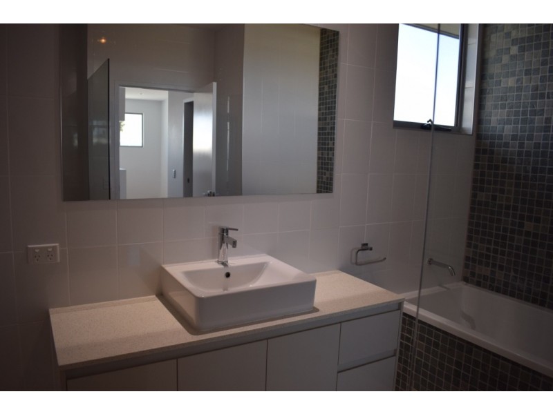 16 Davis Drive, Kawungan QLD 4655