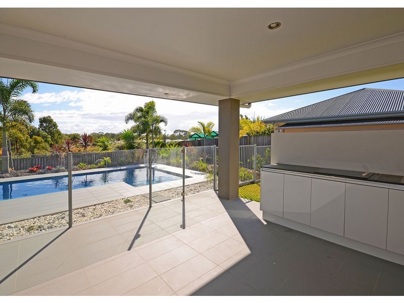 32 Parklands Boulevard, Wondunna QLD 4655