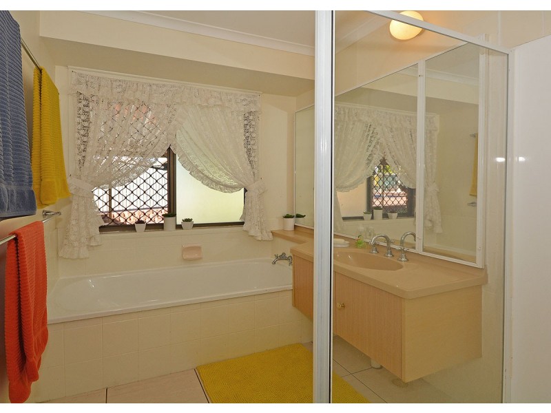 18 Franklin Street, Urraween QLD 4655