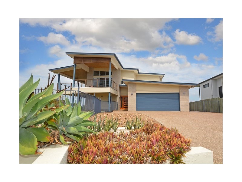4 Sandy View Drive, Nikenbah QLD 4655
