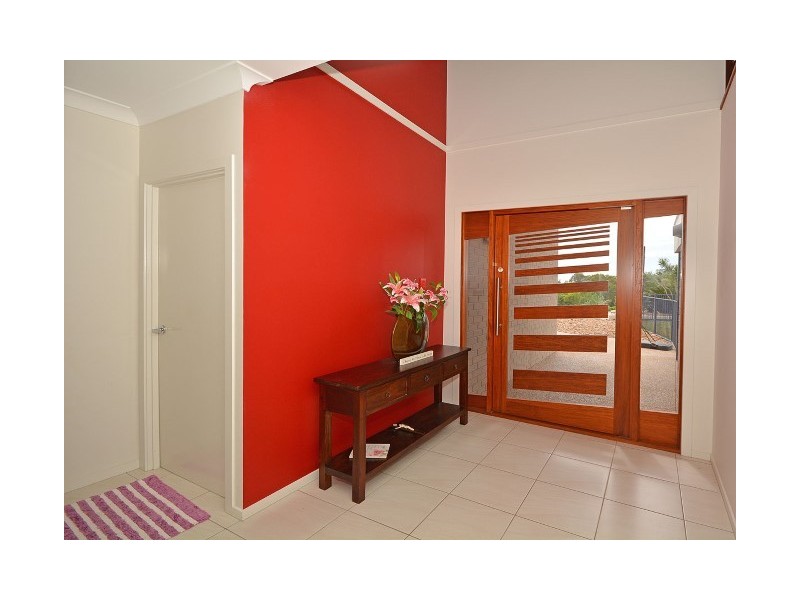 4 Sandy View Drive, Nikenbah QLD 4655