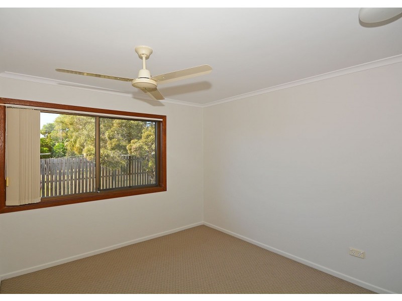 31 Park Street, Urangan QLD 4655