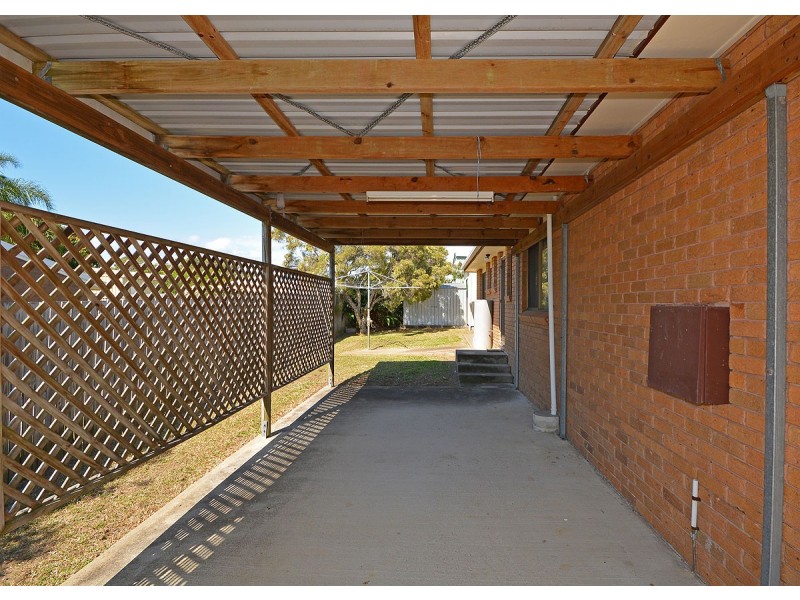 31 Park Street, Urangan QLD 4655