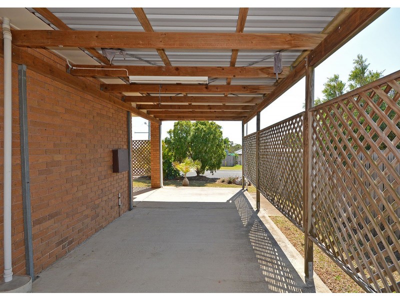 31 Park Street, Urangan QLD 4655