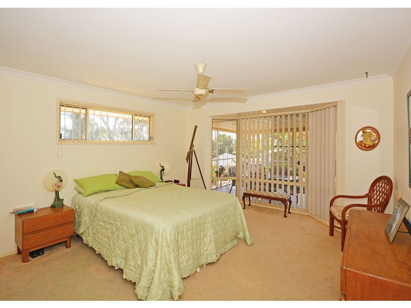 12 Ferryman Close, River Heads QLD 4655