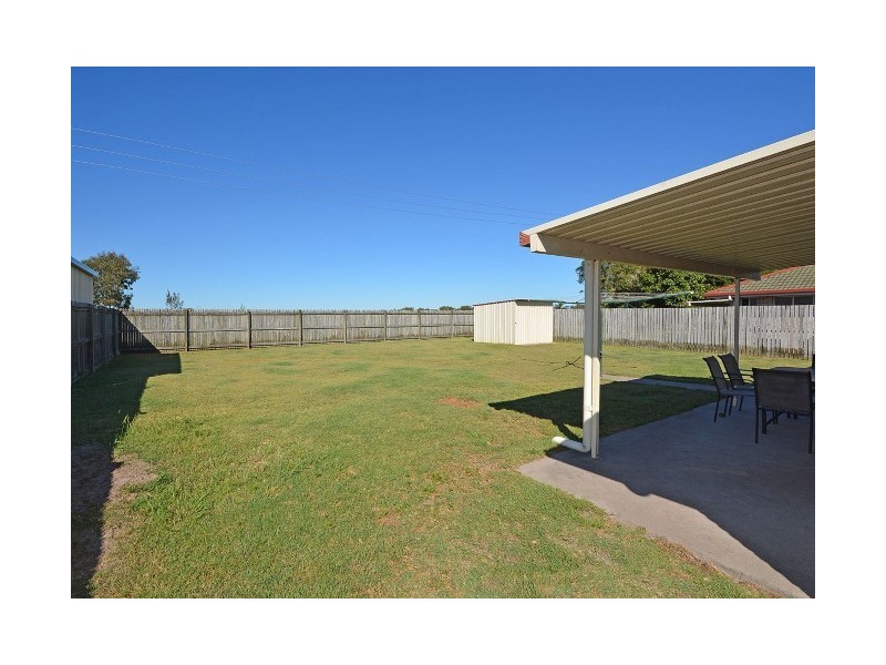 18 Burnett Court, Eli Waters QLD 4655