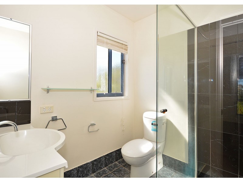 6 Deeds Court, Dundowran Beach QLD 4655