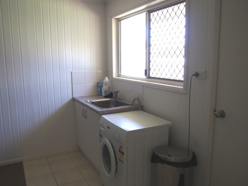 9 Sunset Crescent, Torquay QLD 4655