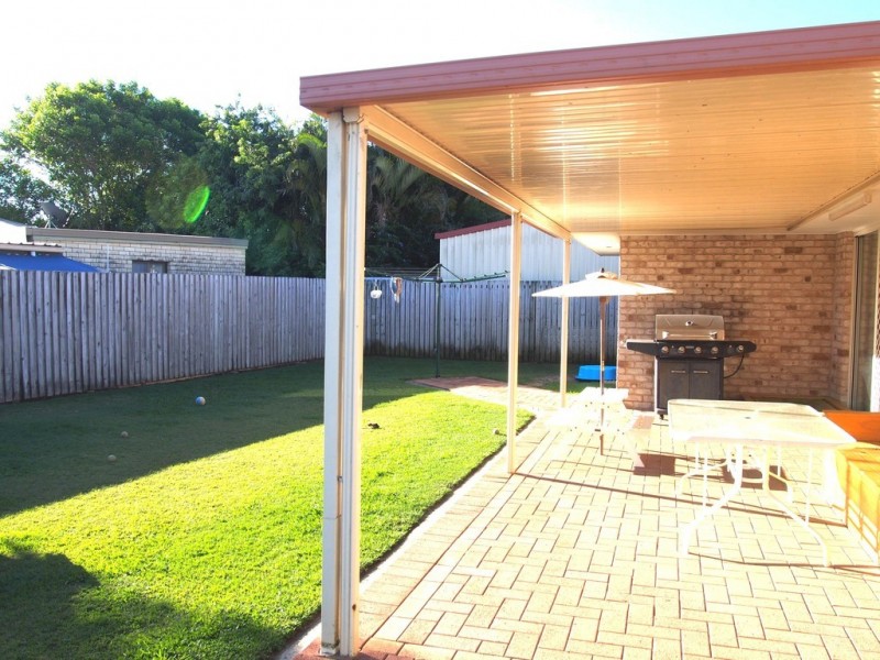 9 Sunset Crescent, Torquay QLD 4655