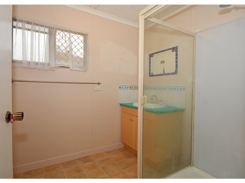 29 Paradise Street, Point Vernon QLD 4655