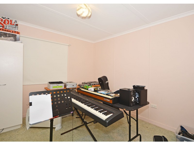 29 Paradise Street, Point Vernon QLD 4655