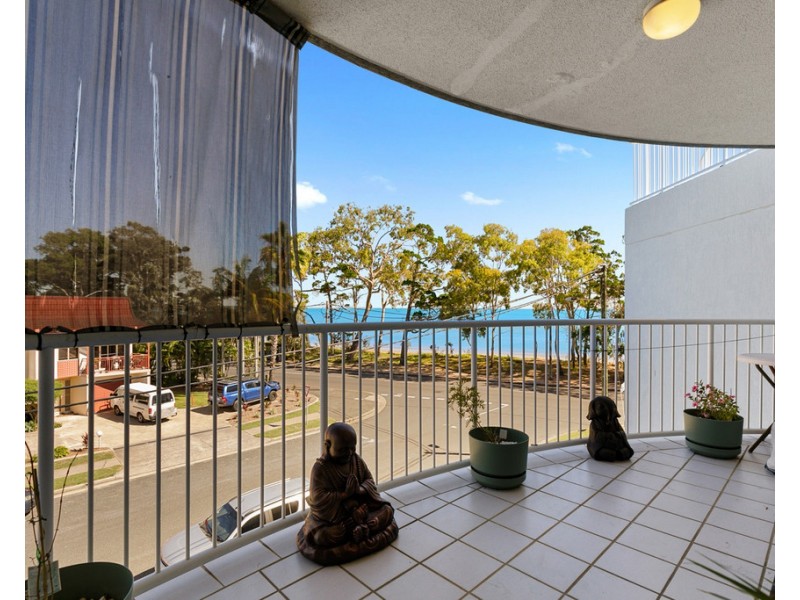 11/458 Esplanade, Torquay QLD 4655