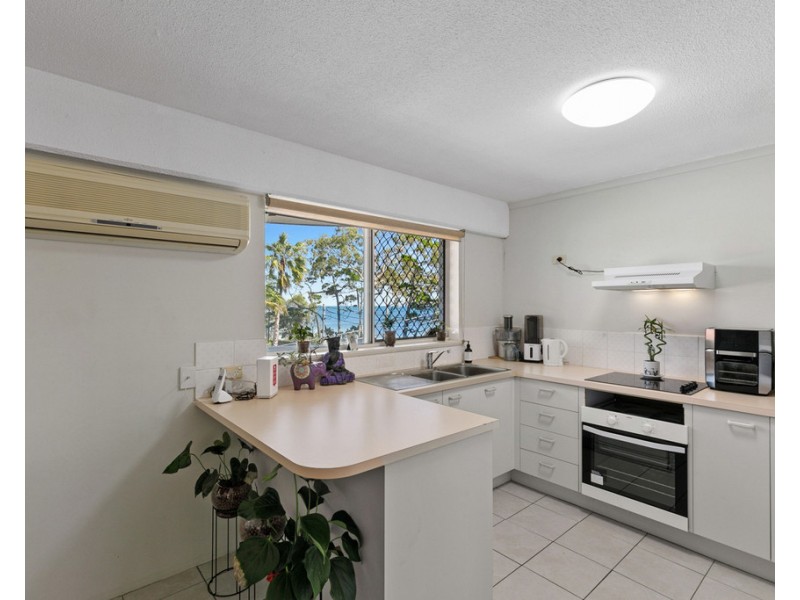 11/458 Esplanade, Torquay QLD 4655