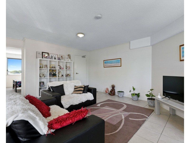 11/458 Esplanade, Torquay QLD 4655