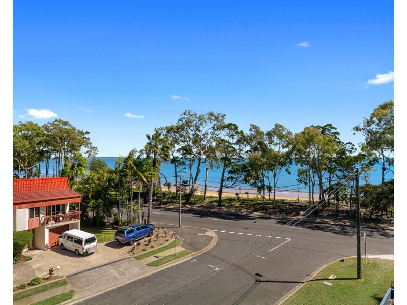 11/458 Esplanade, Torquay QLD 4655