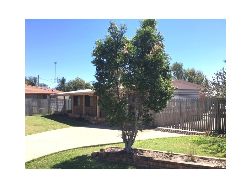 3 Matthew Drive, Urangan QLD 4655