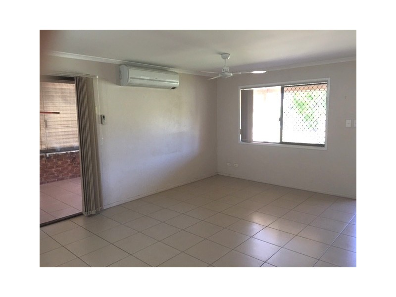 3 Matthew Drive, Urangan QLD 4655