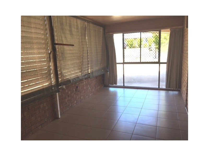 3 Matthew Drive, Urangan QLD 4655