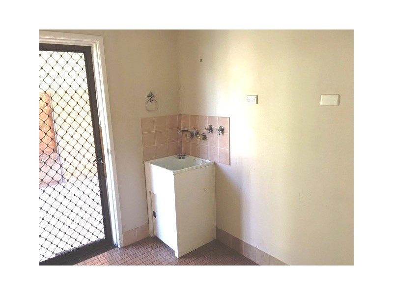 3 Matthew Drive, Urangan QLD 4655