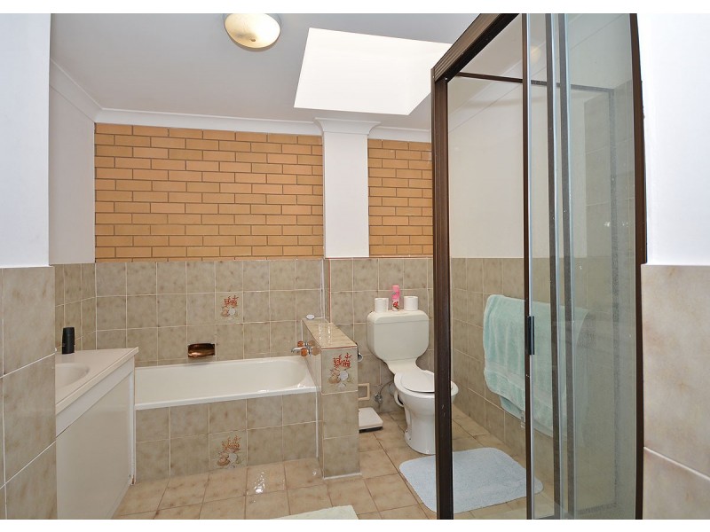 11/85 Miller Street, Urangan QLD 4655