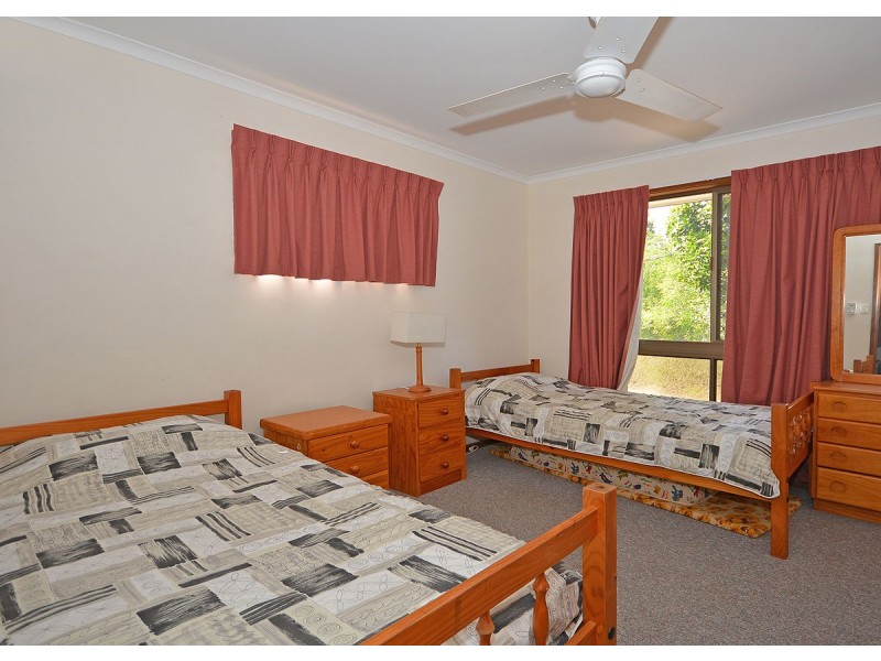 11 Richard Street, Urangan QLD 4655