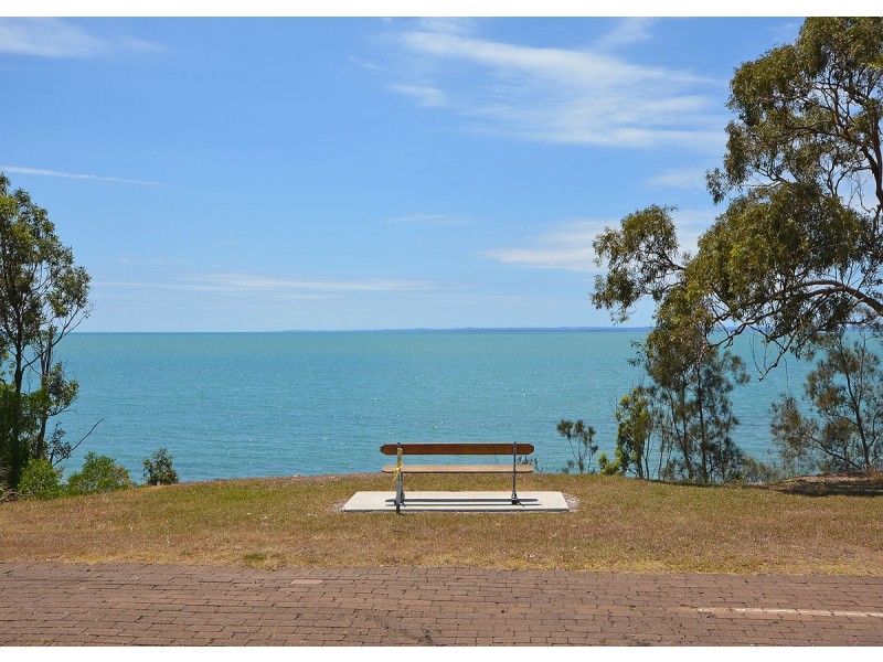 159 Charlton Esplanade, Point Vernon QLD 4655