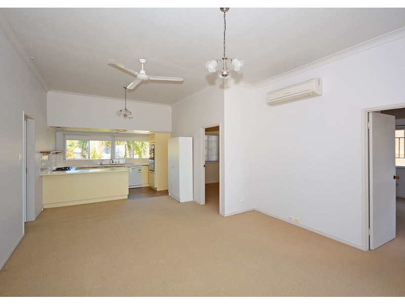159 Charlton Esplanade, Point Vernon QLD 4655