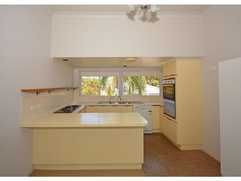 159 Charlton Esplanade, Point Vernon QLD 4655