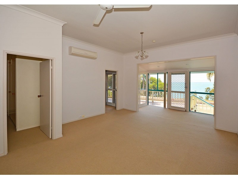 159 Charlton Esplanade, Point Vernon QLD 4655