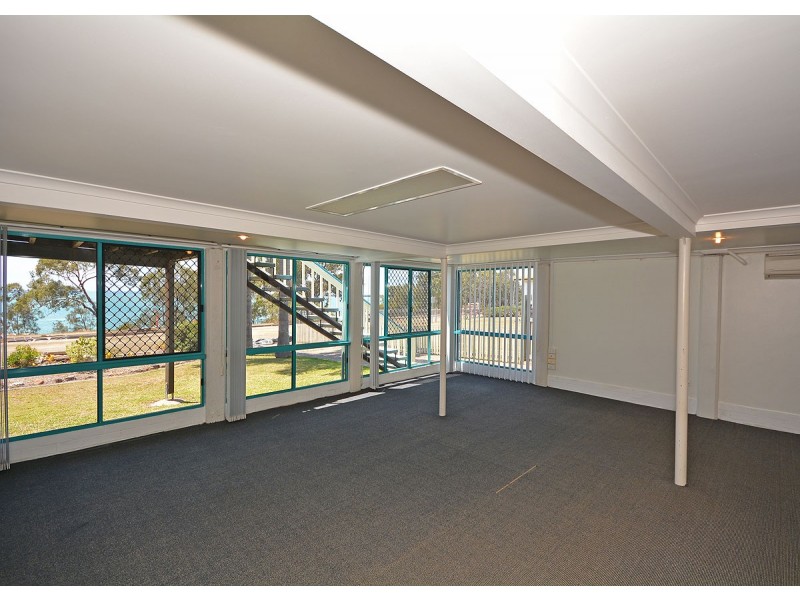 159 Charlton Esplanade, Point Vernon QLD 4655