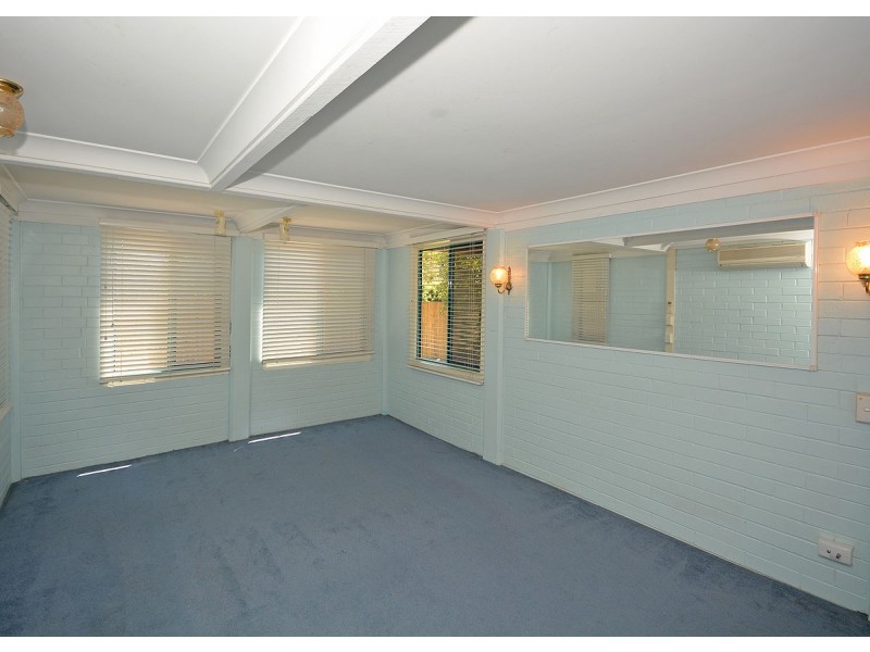 159 Charlton Esplanade, Point Vernon QLD 4655