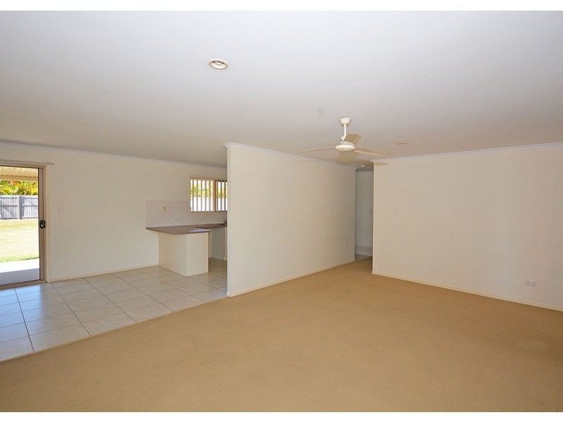 22 Yarrilee Circuit, Dundowran QLD 4655