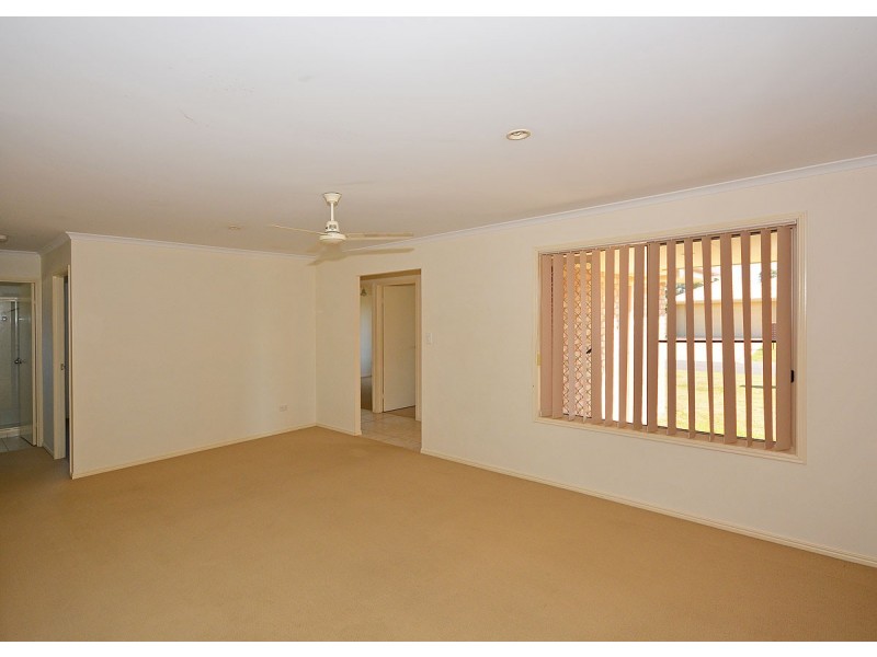 22 Yarrilee Circuit, Dundowran QLD 4655