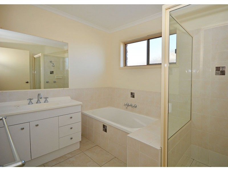 22 Yarrilee Circuit, Dundowran QLD 4655