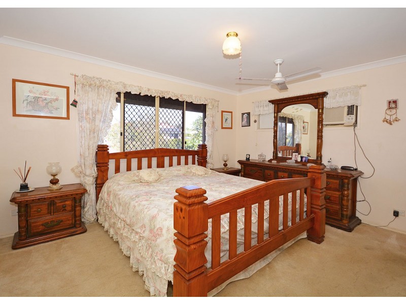 5 Elliot Court, Eli Waters QLD 4655