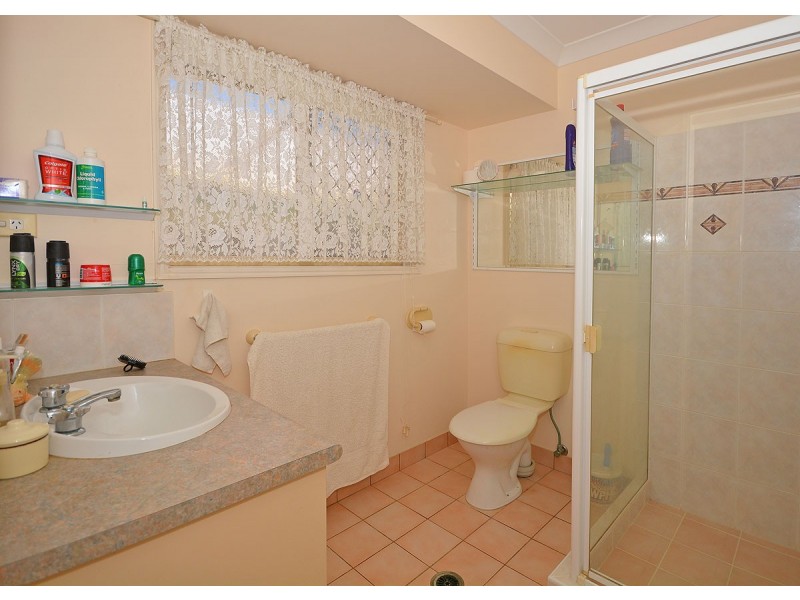5 Elliot Court, Eli Waters QLD 4655