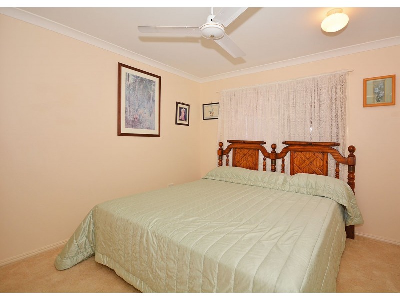5 Elliot Court, Eli Waters QLD 4655