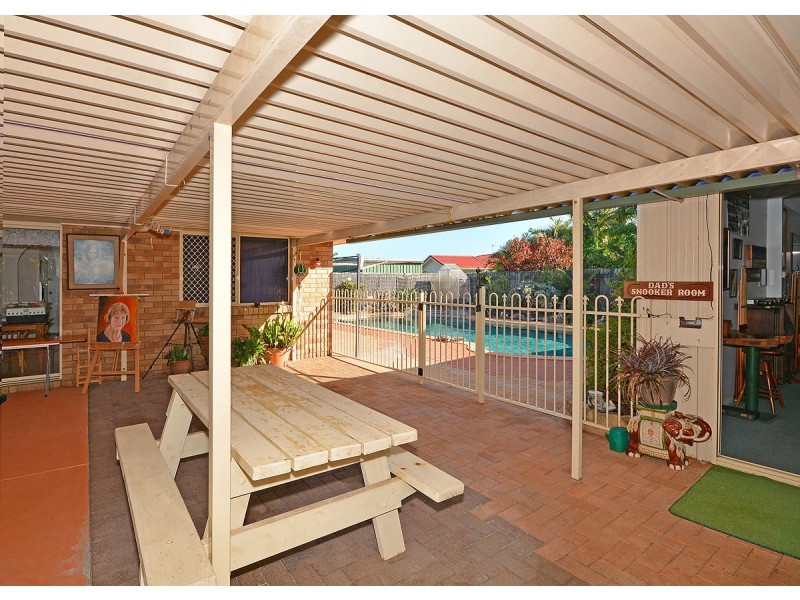 5 Elliot Court, Eli Waters QLD 4655