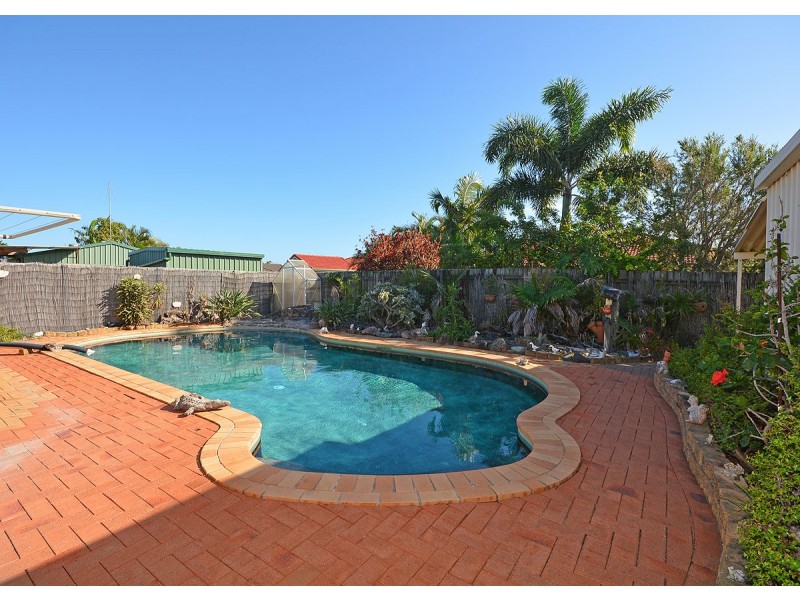 5 Elliot Court, Eli Waters QLD 4655
