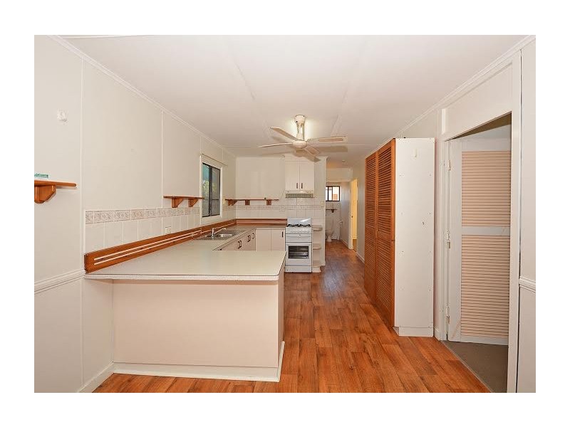 8 Desmond Drive, Toogoom QLD 4655